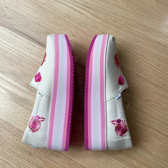 TOM’S Alpargata Platform Slip On Shoes Size 11 in Excellent Condition - Picture 11 of 15